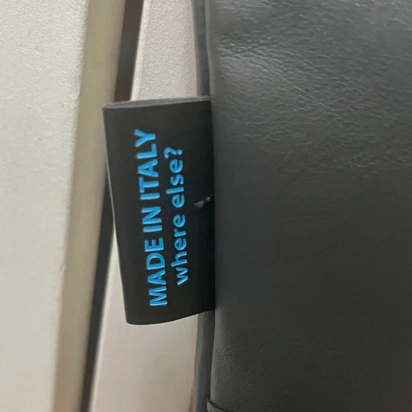 Gray Woven Flap Shoulder Tote - Gabs - Picture 7 of 9